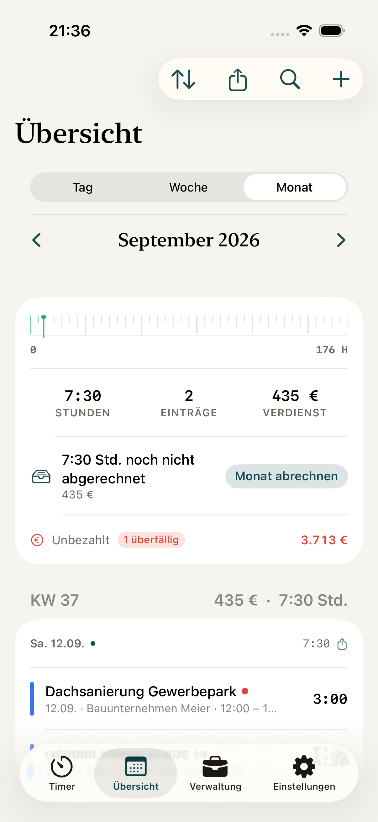 Monatsübersicht in Ruvendi: Stunden, Einträge und Verdienst, darunter die Tage mit Projekt und Uhrzeit.